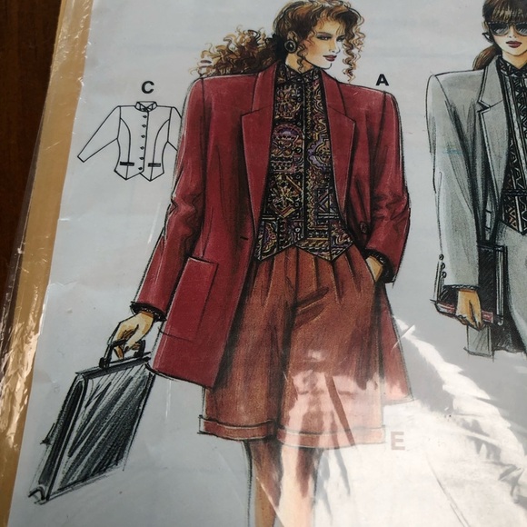Avantgarde Womens Jacket and Shorts Set Sewing Pattern Vintage 1980s Fashion - Picture 3 of 8
